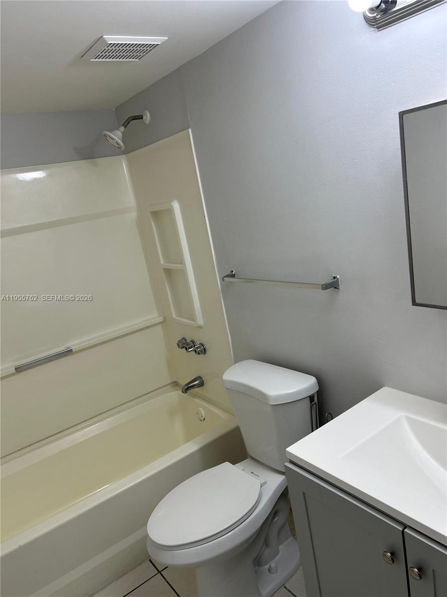 14930 SW 82nd Ter # 304 Unit: 16-304