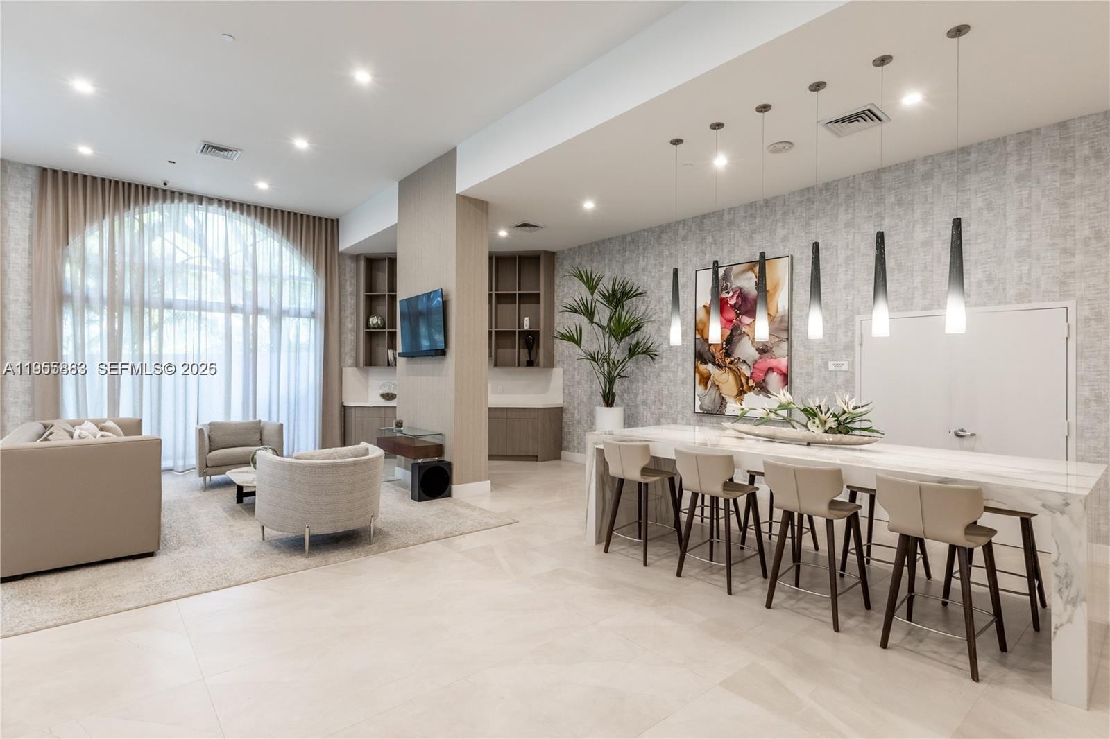 3640 Yacht Club Dr # 1903