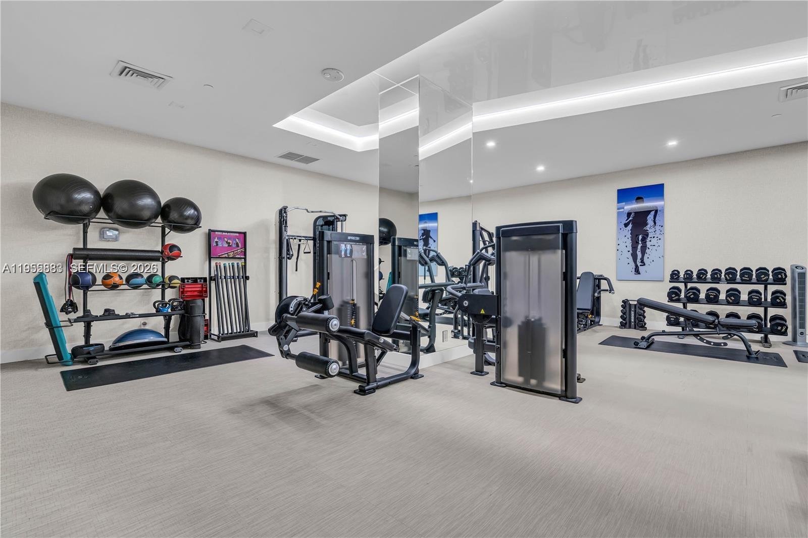 3640 Yacht Club Dr # 1903