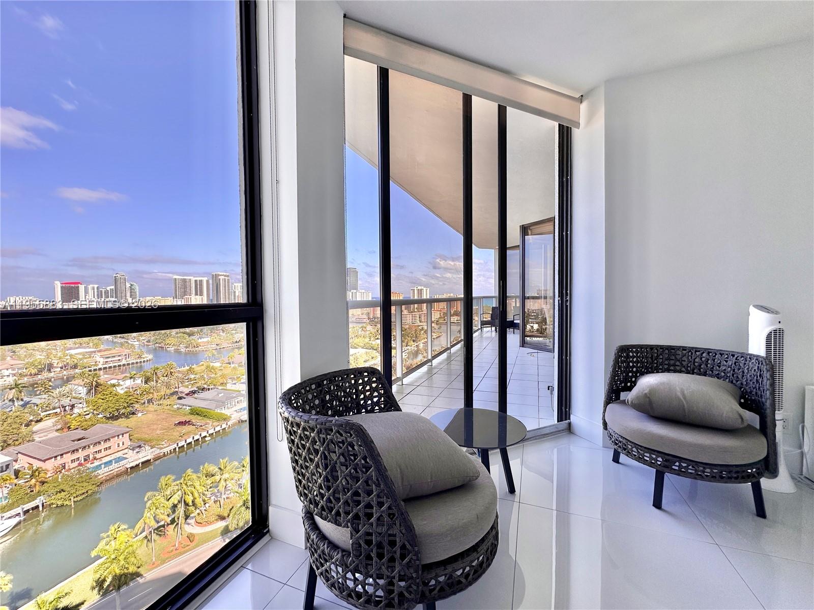 3640 Yacht Club Dr # 1903