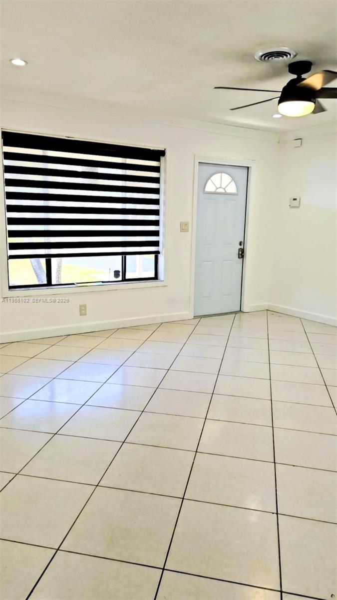 4360 NE 13th Ave Unit: Main