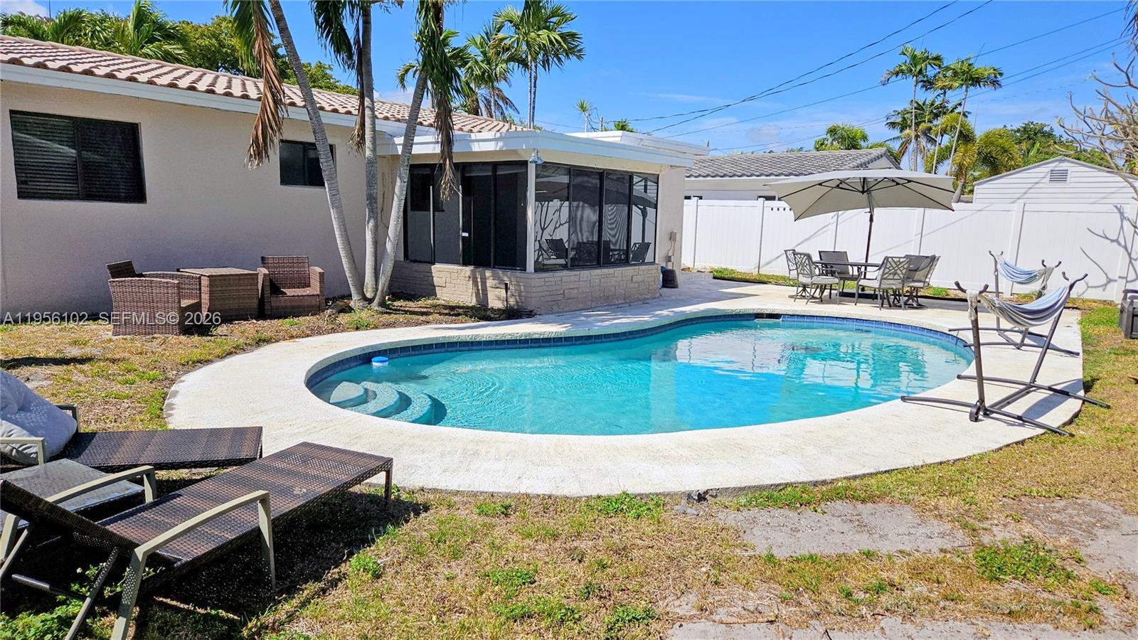 4360 NE 13th Ave Unit: Main