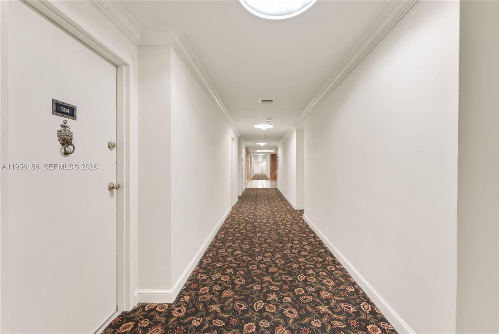 700 Biltmore Way # 304