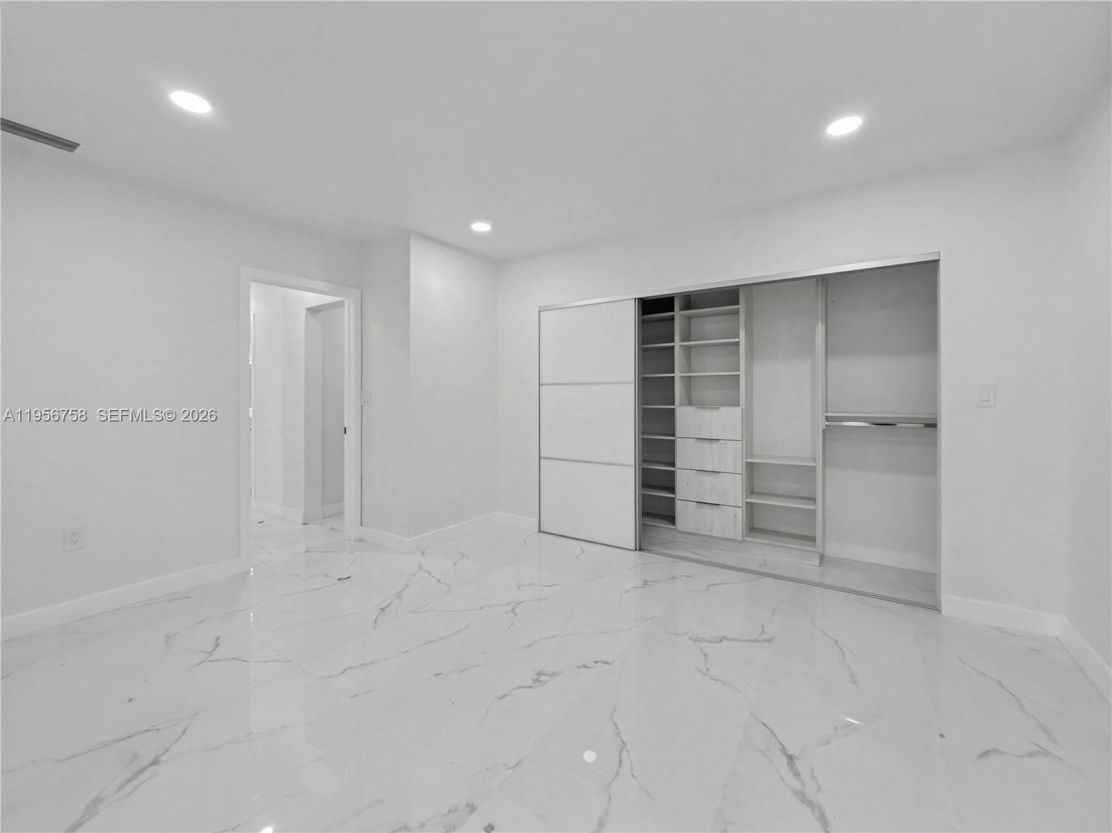 2490 SW 17th St