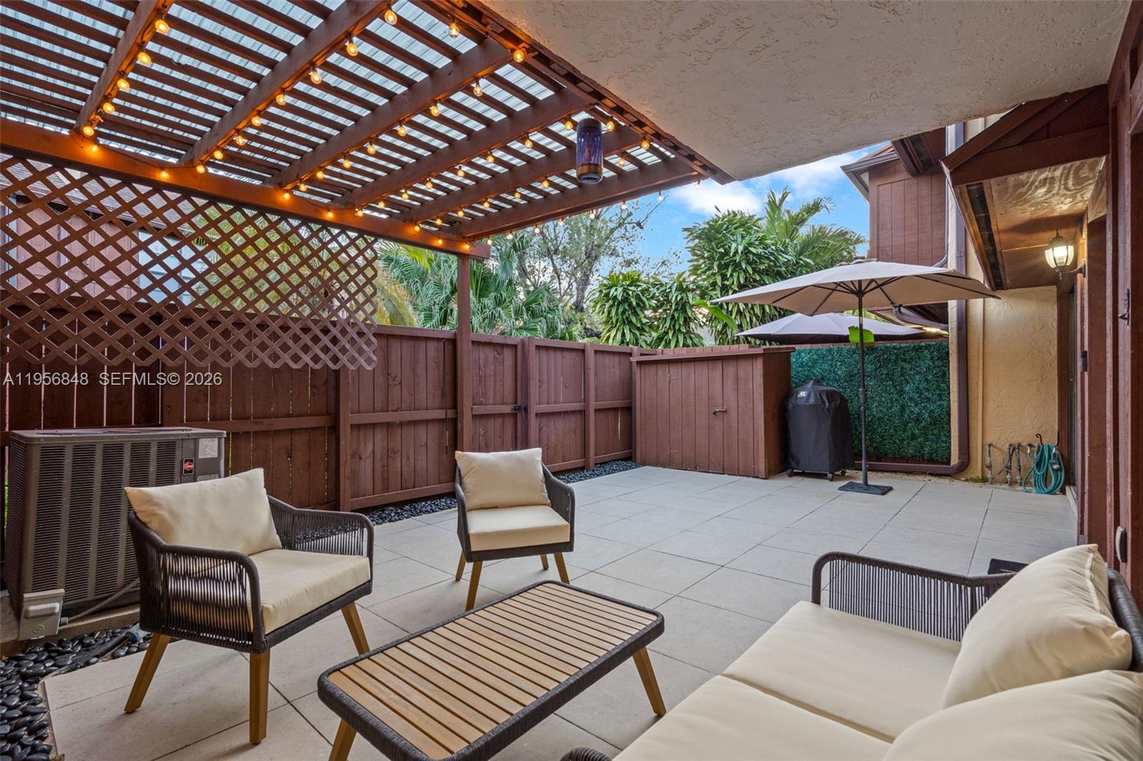 6554 SW 114th Pl # E74