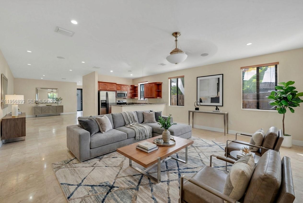 2654 SW 31st Pl # 2654