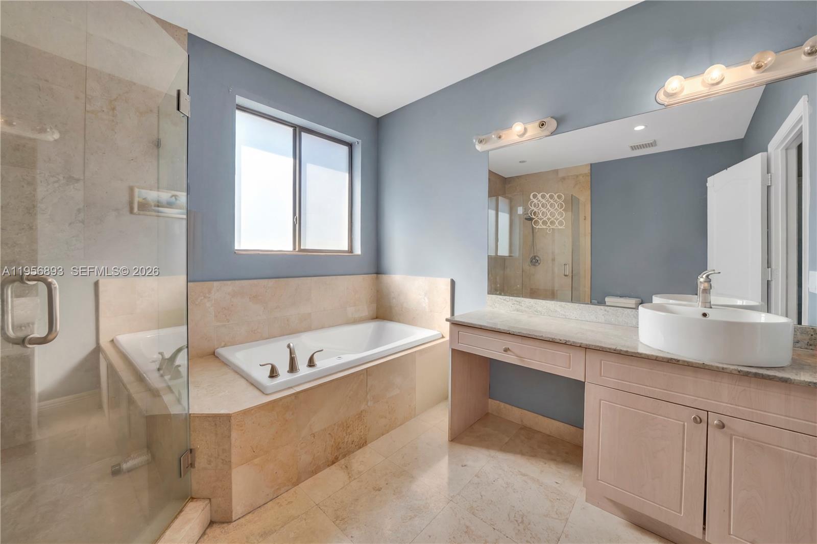 2654 SW 31st Pl # 2654