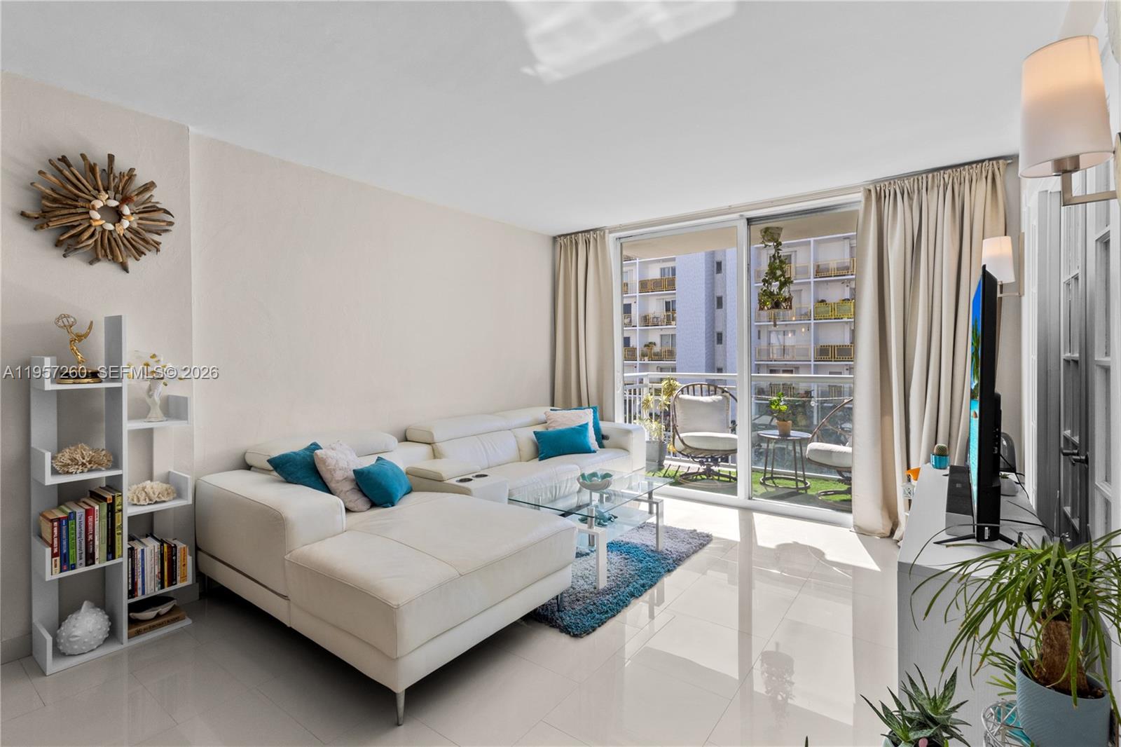 1345 Lincoln Rd # 403