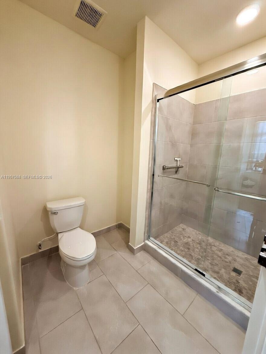 8301 NW 41st St # 107 Unit: B-107