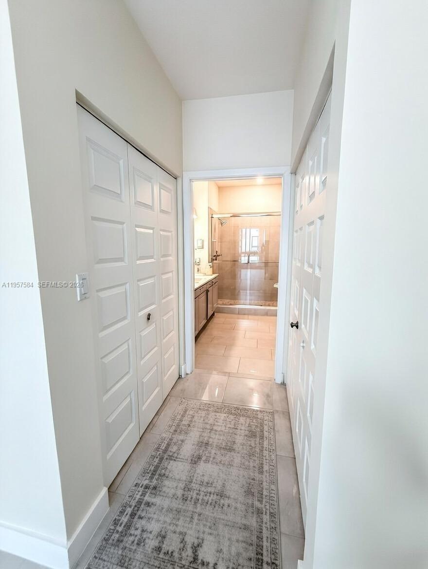 8301 NW 41st St # 107 Unit: B-107