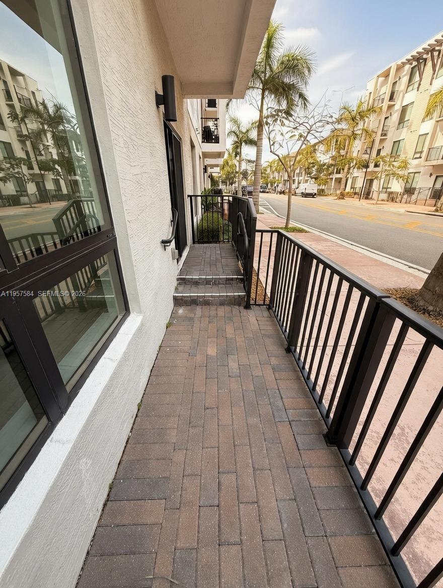 8301 NW 41st St # 107 Unit: B-107