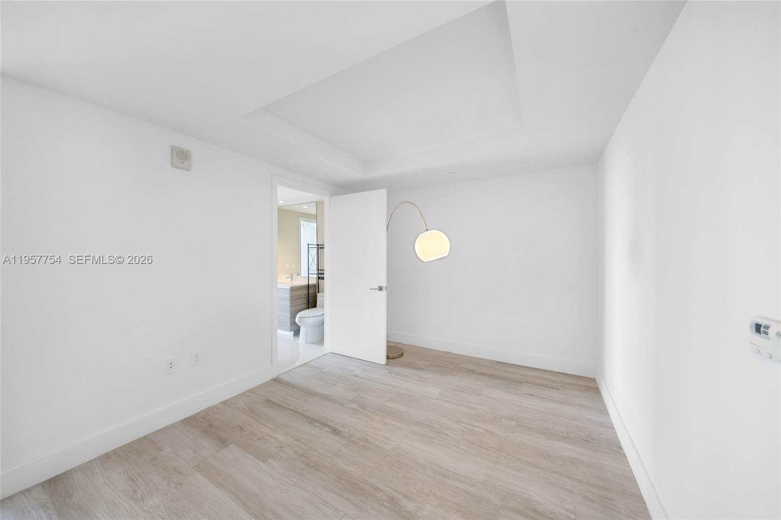 121 NE 34th St # 1807