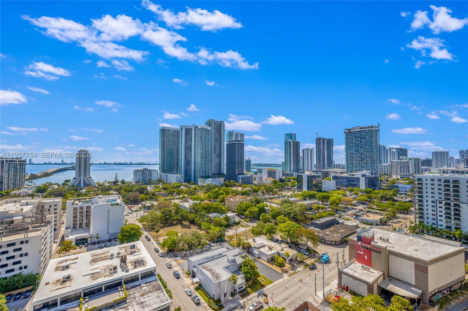 121 NE 34th St # 1807