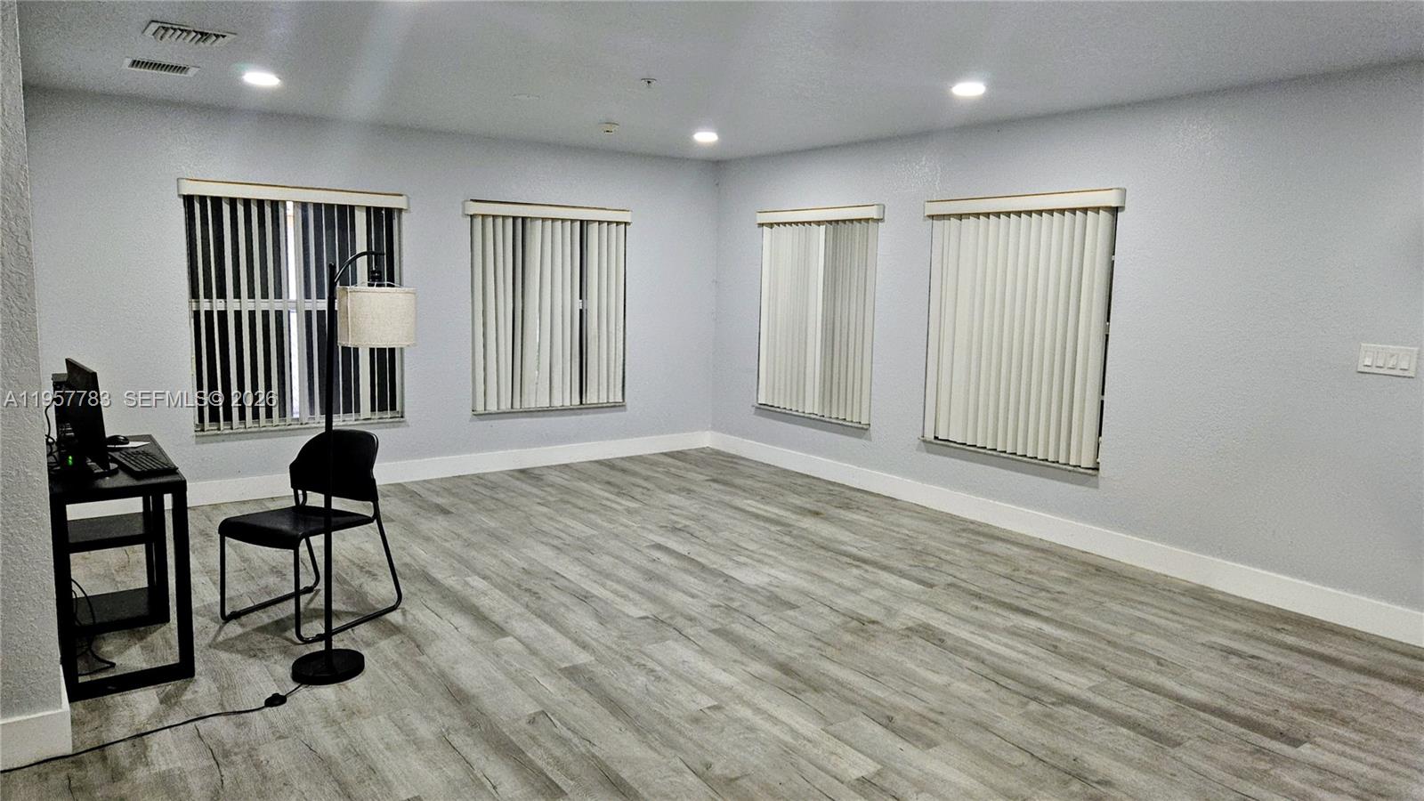 2953 NW 10th Ct Unit: Main