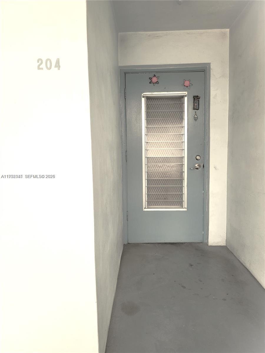 1400 Tallwood Ave # 204