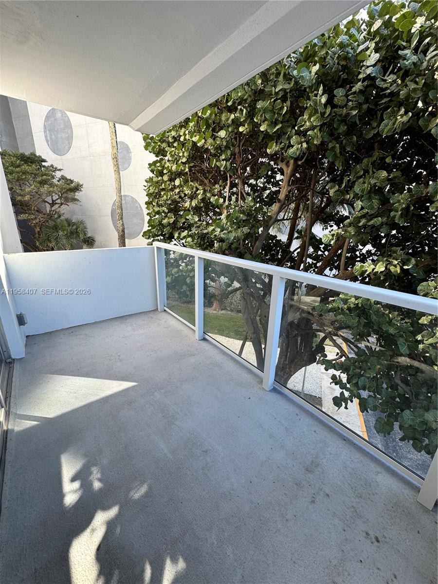 3301 NE 5th Ave # 303