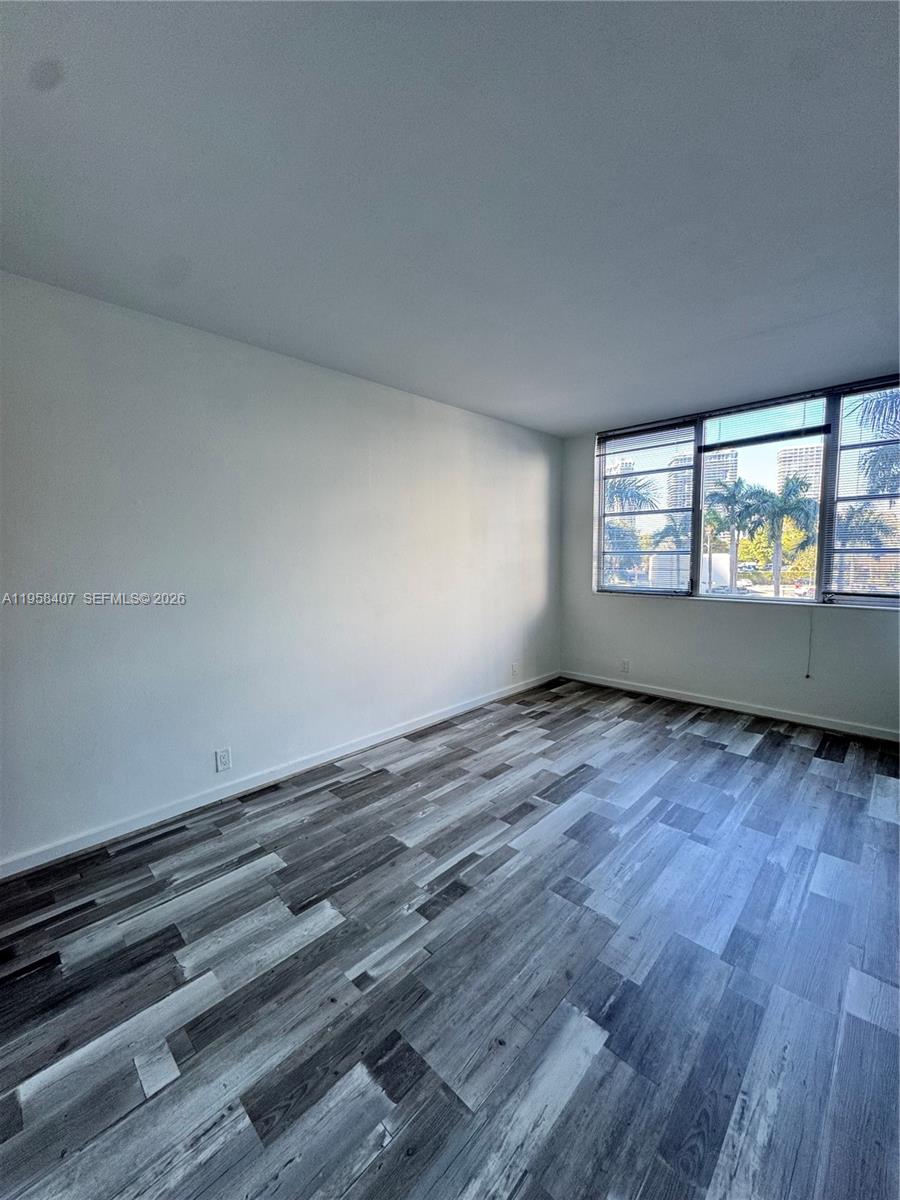 3301 NE 5th Ave # 303