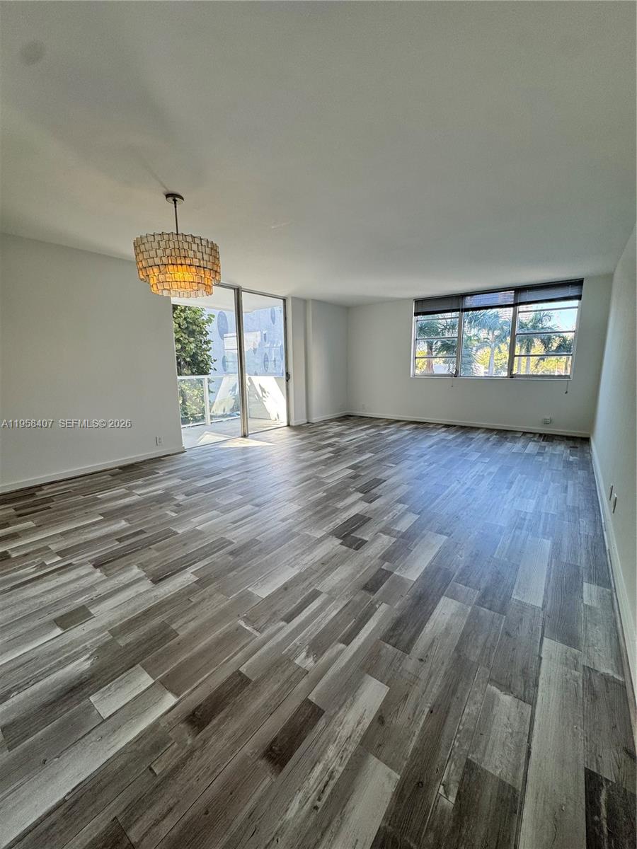 3301 NE 5th Ave # 303