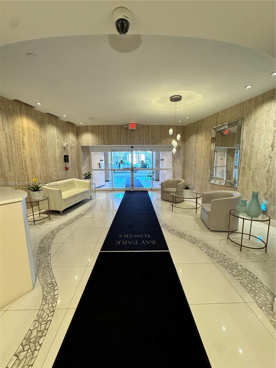 3301 NE 5th Ave # 303