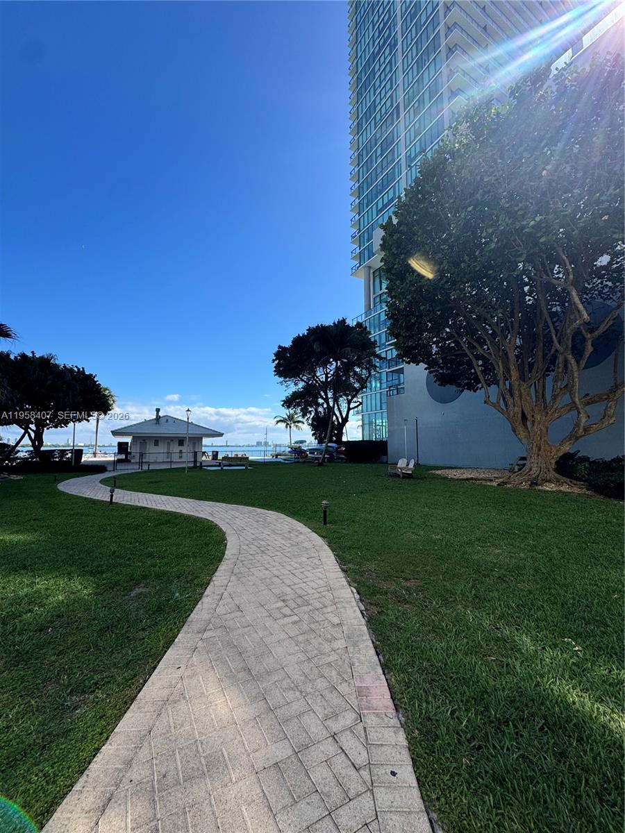 3301 NE 5th Ave # 303