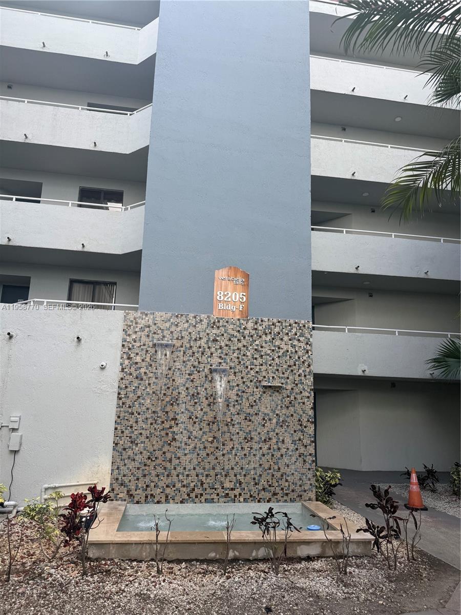 8205 SW 152nd Ave # 314 Unit: F-314