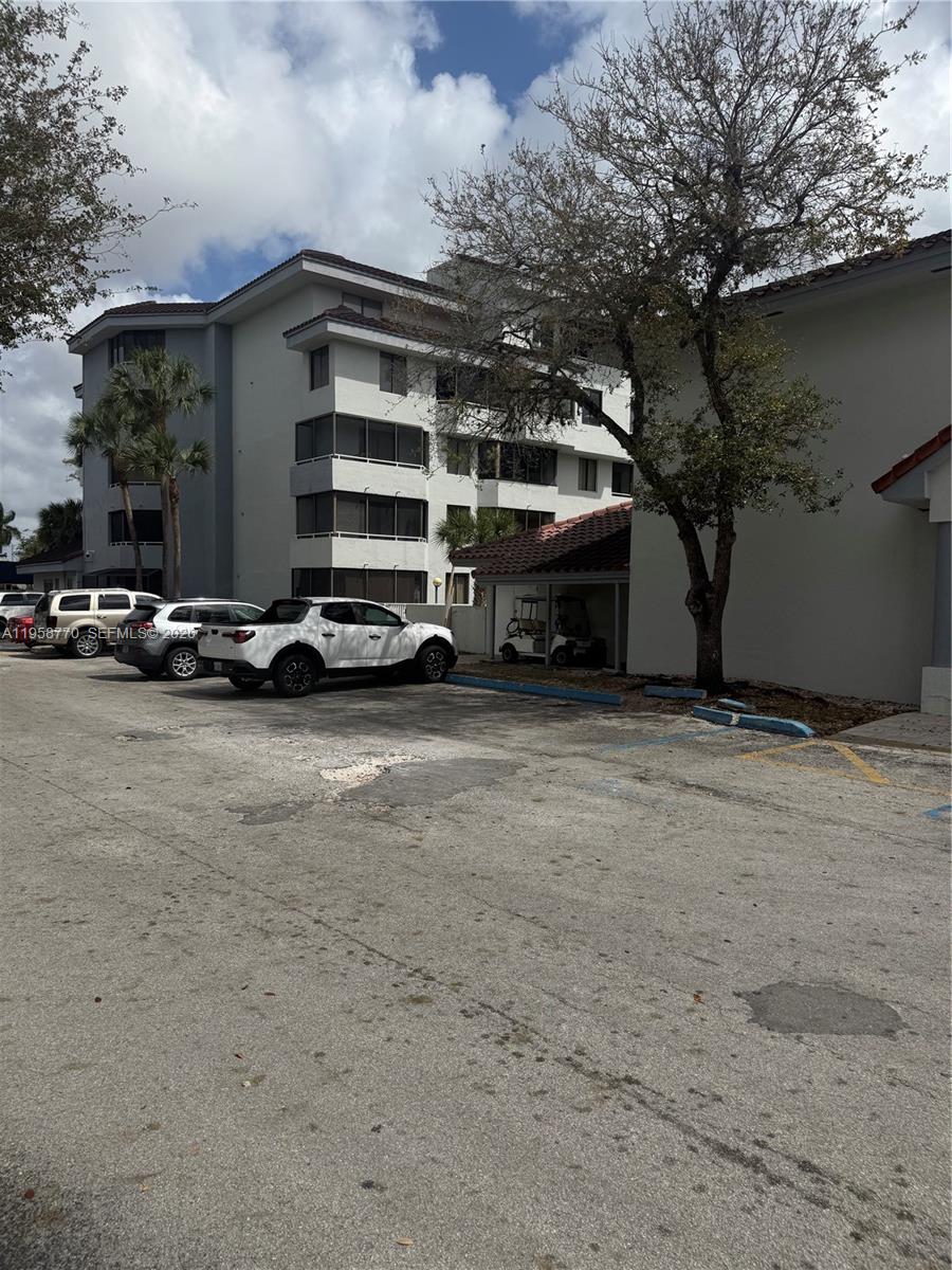 8205 SW 152nd Ave # 314 Unit: F-314