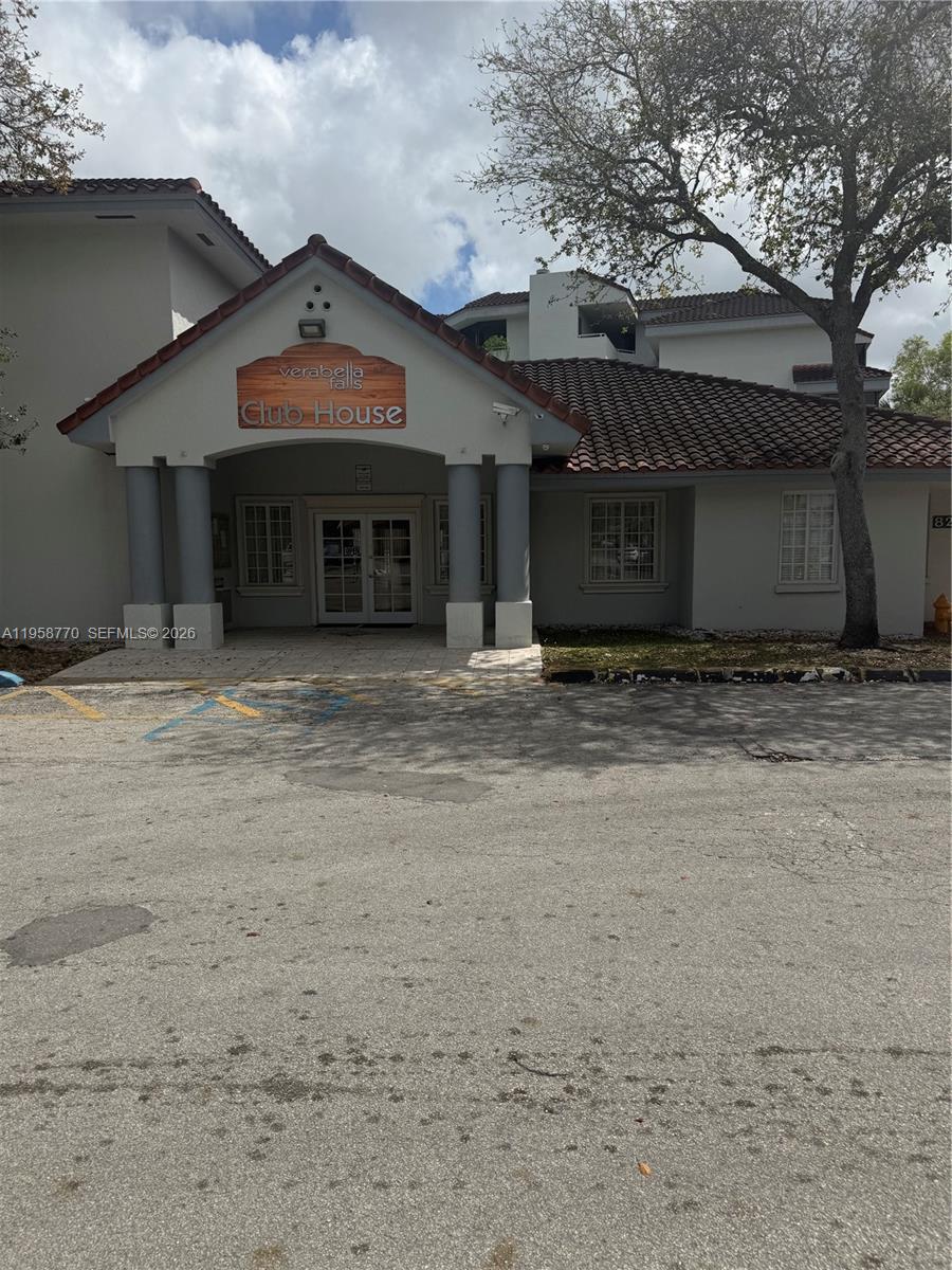 8205 SW 152nd Ave # 314 Unit: F-314