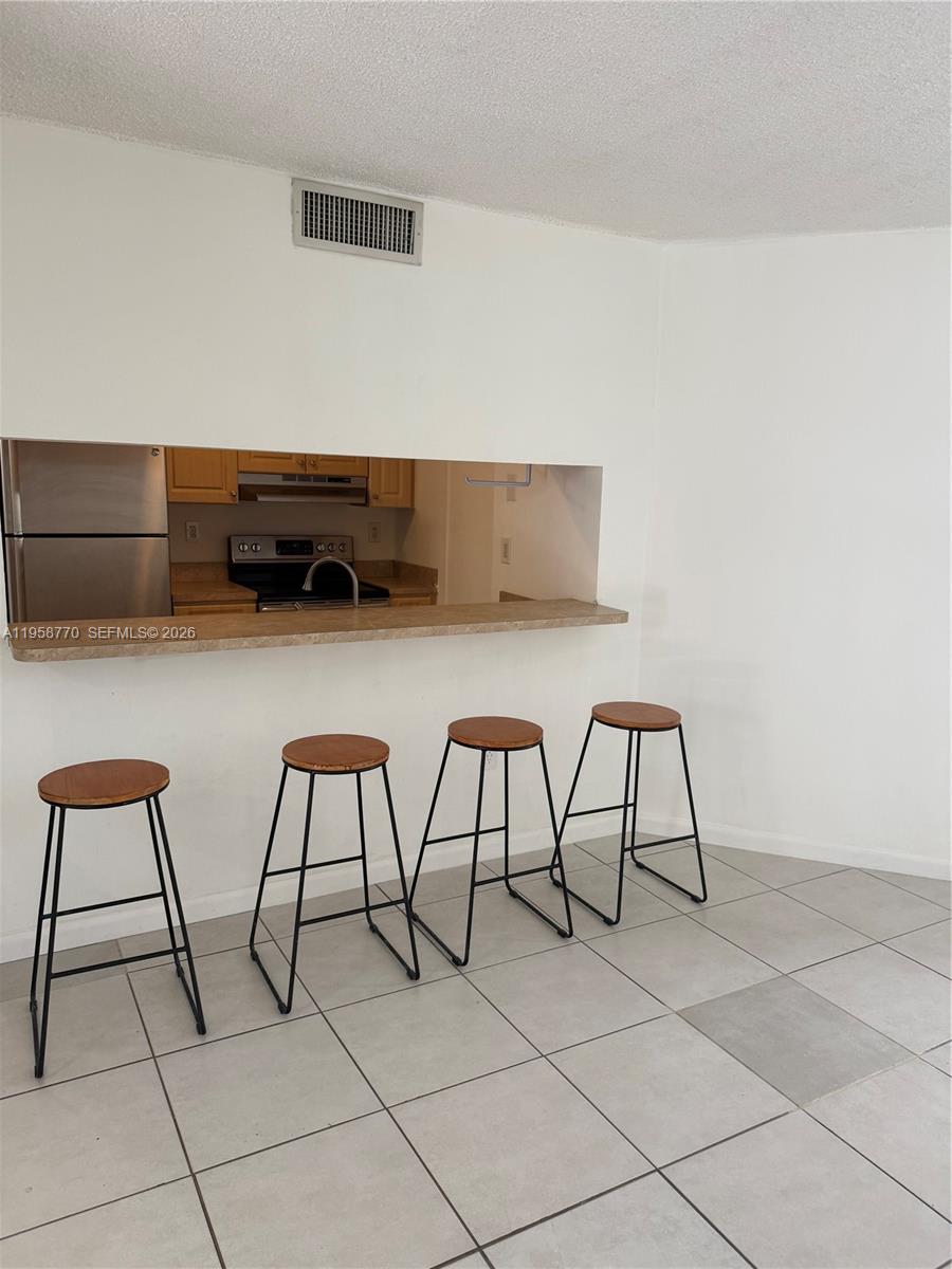 8205 SW 152nd Ave # 314 Unit: F-314