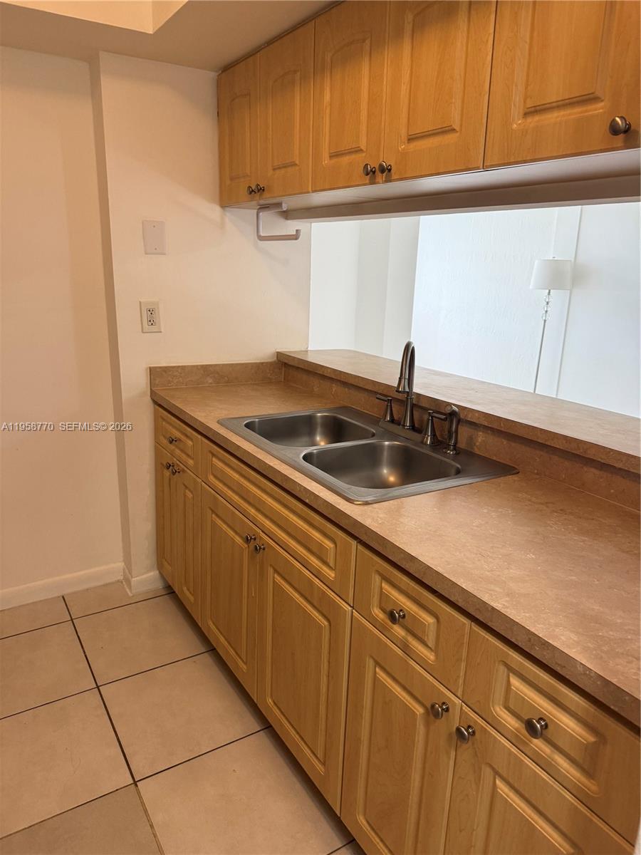 8205 SW 152nd Ave # 314 Unit: F-314