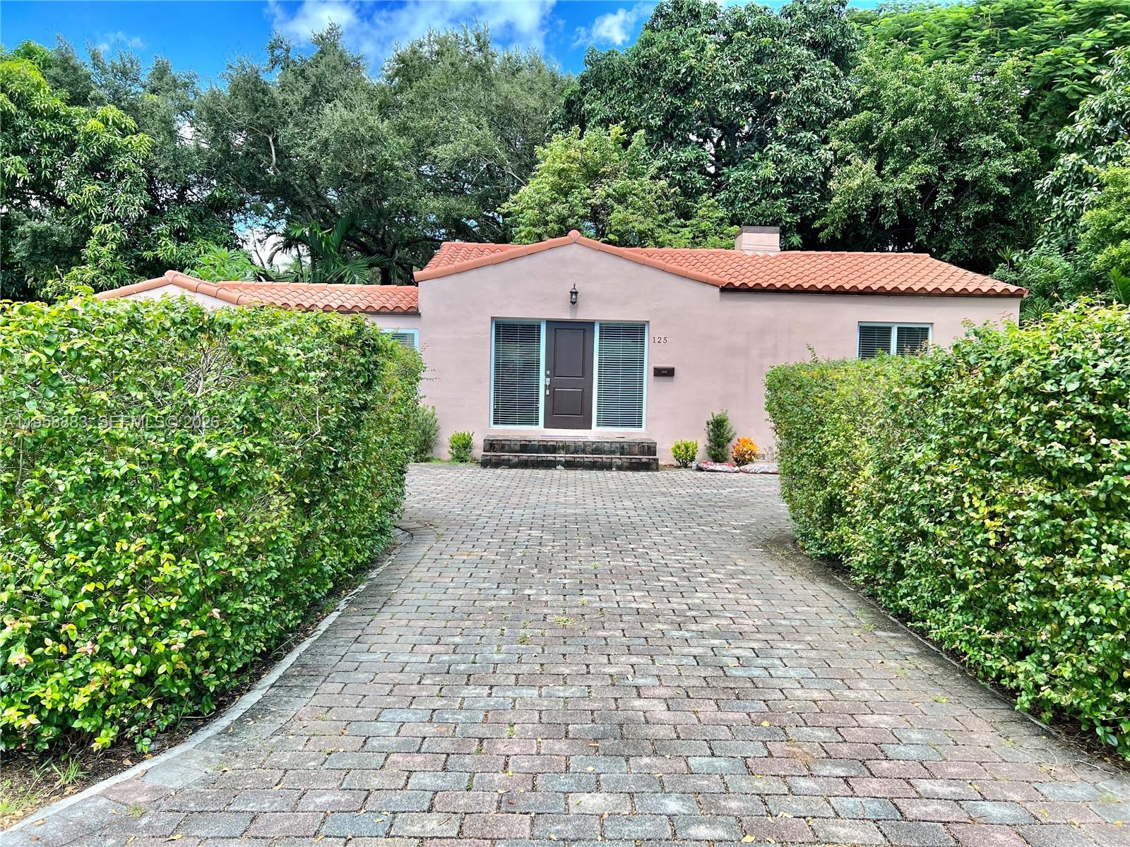 125 NW 100th St