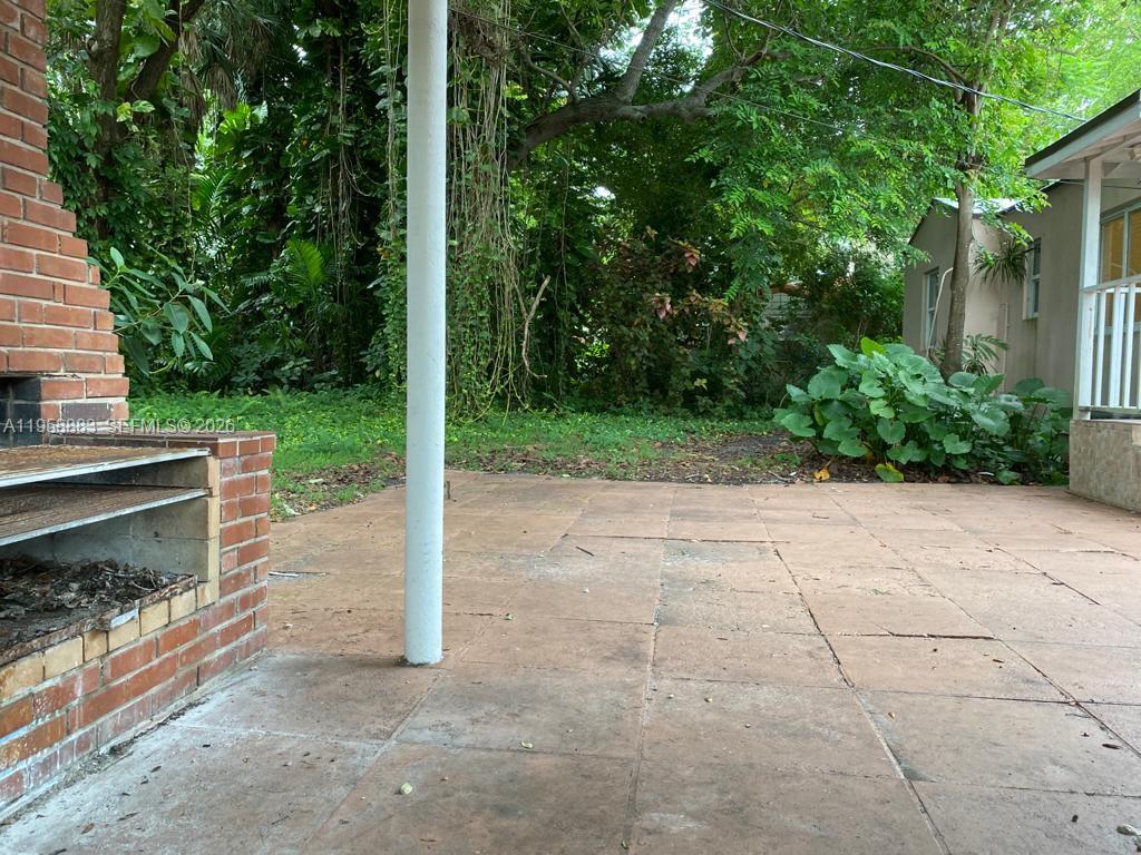 125 NW 100th St