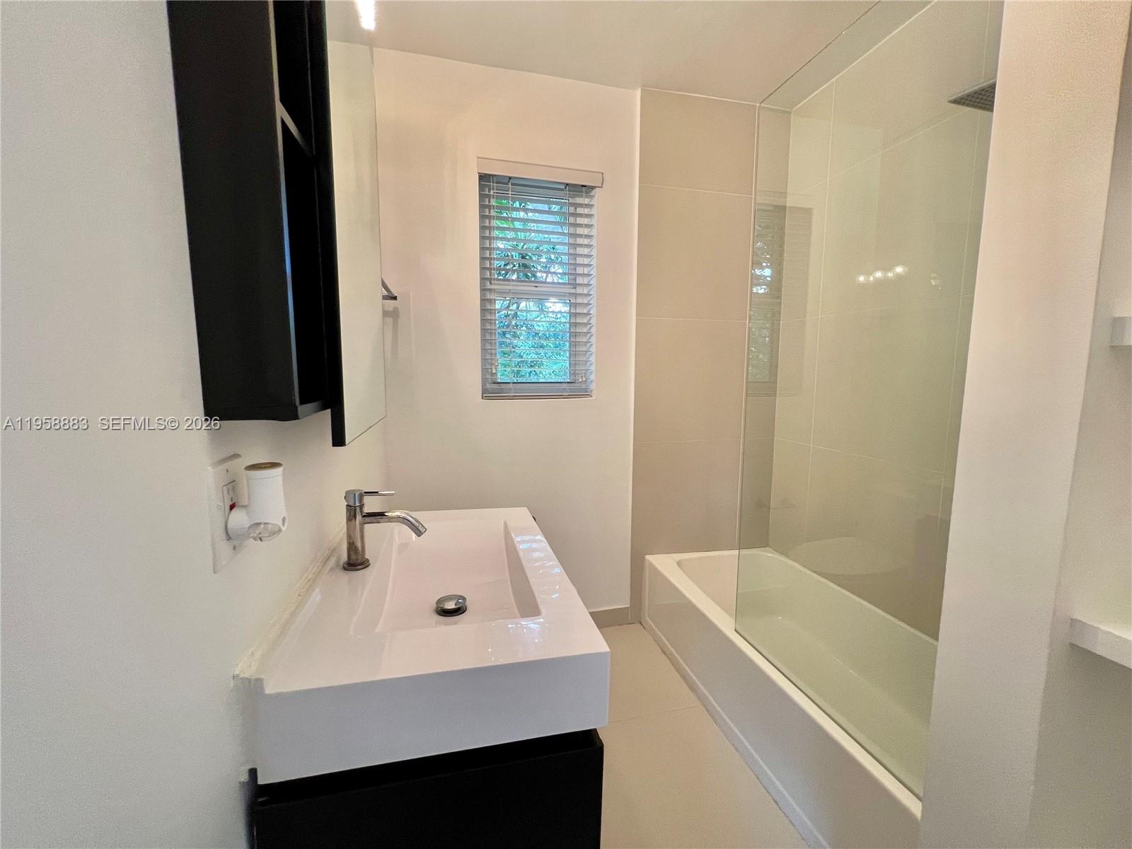 125 NW 100th St
