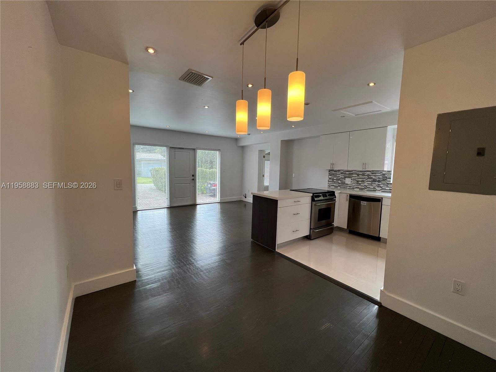 125 NW 100th St
