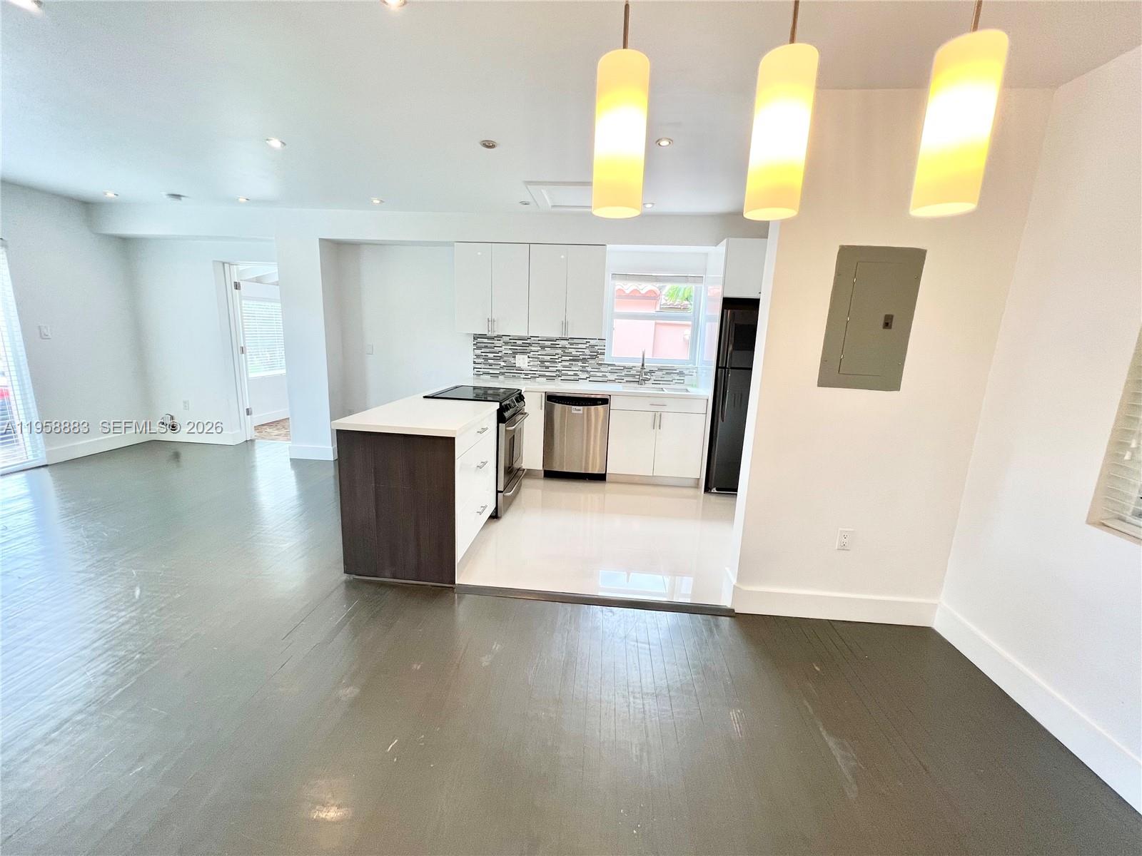 125 NW 100th St