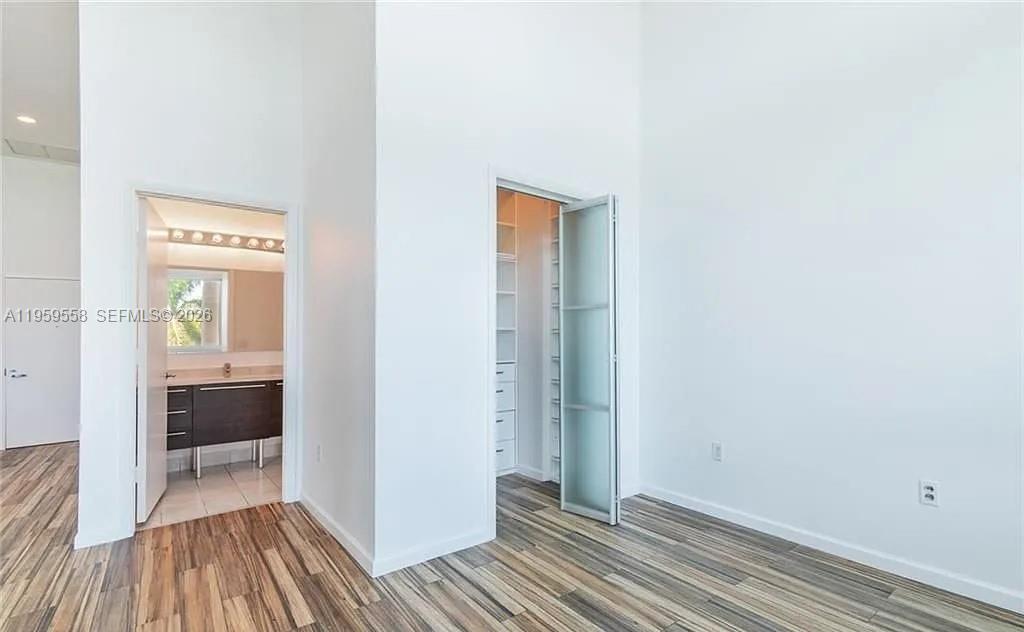 1900 N Bayshore Dr # 506