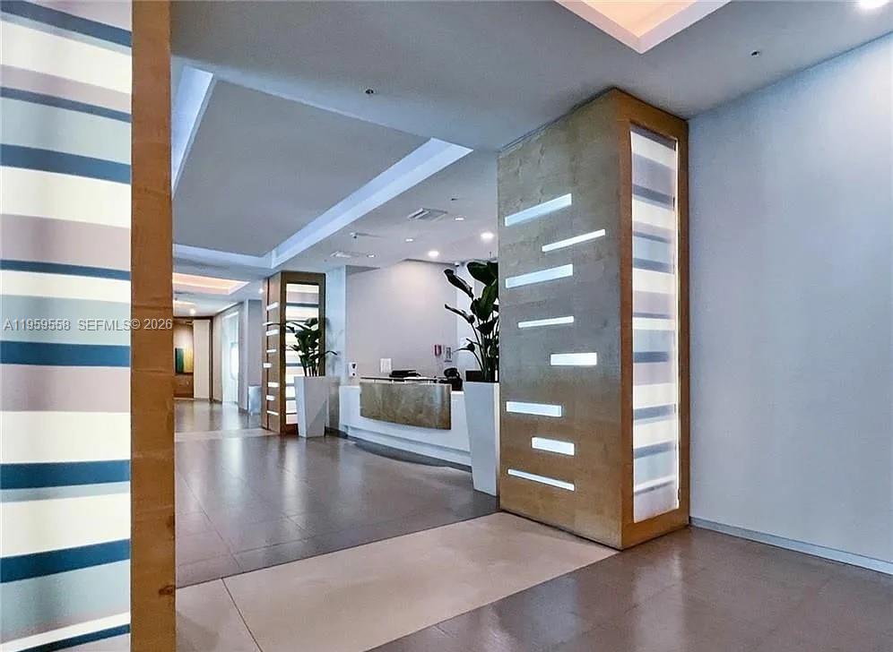 1900 N Bayshore Dr # 506