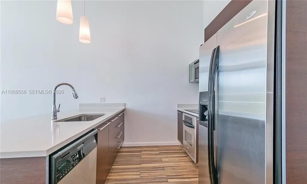 1900 N Bayshore Dr # 506