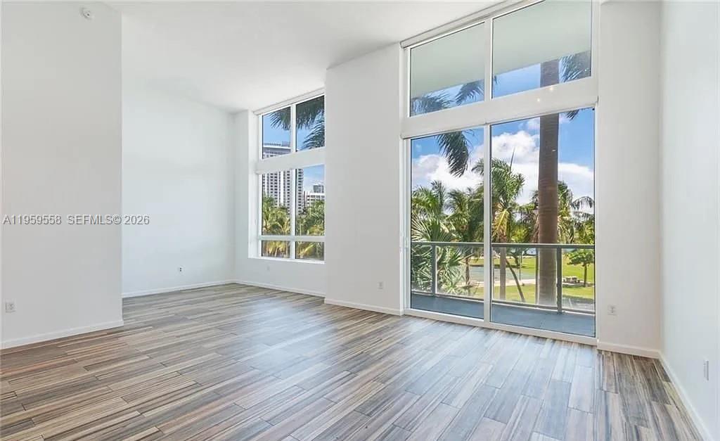 1900 N Bayshore Dr # 506