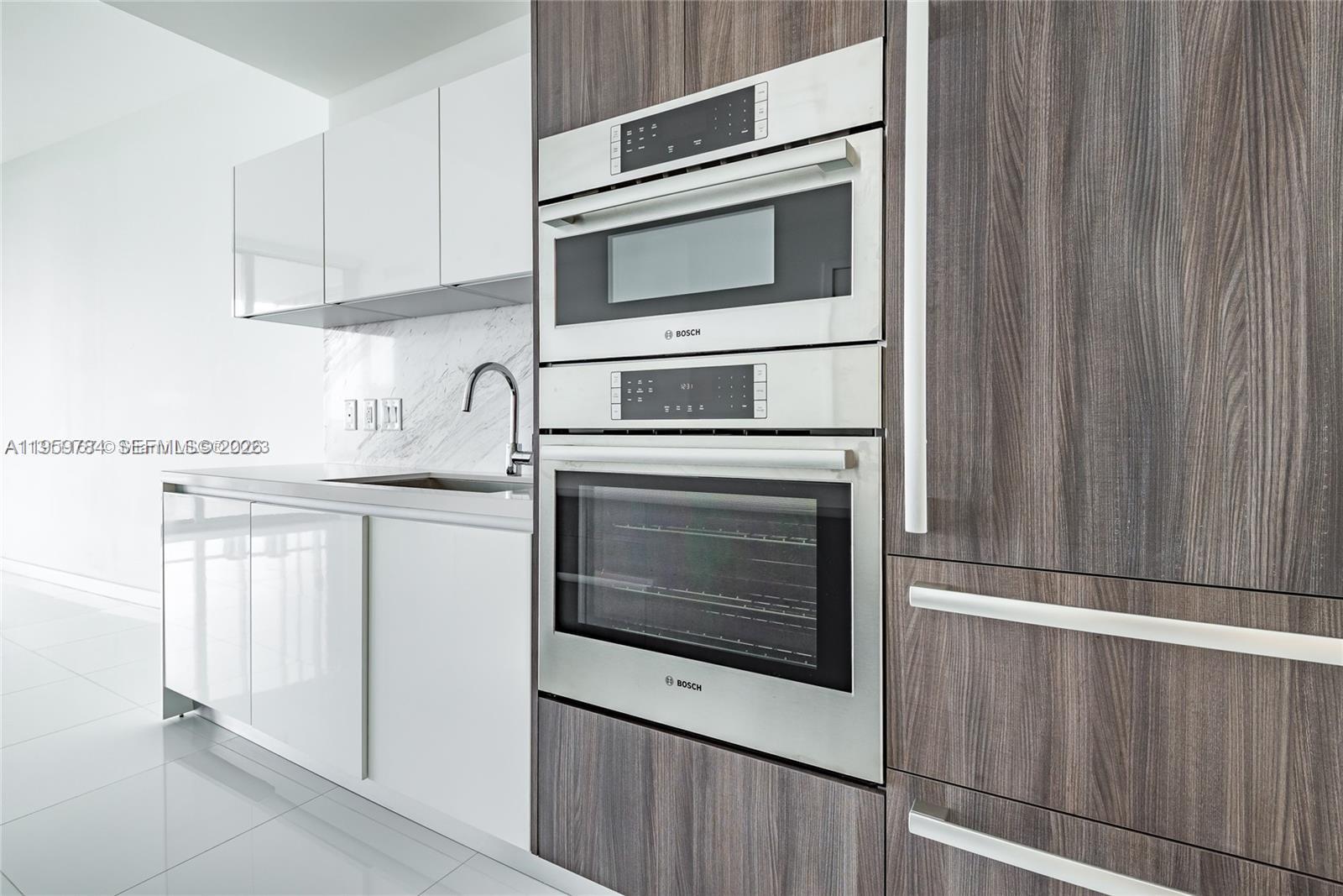 851 NE 1st Ave # 2100