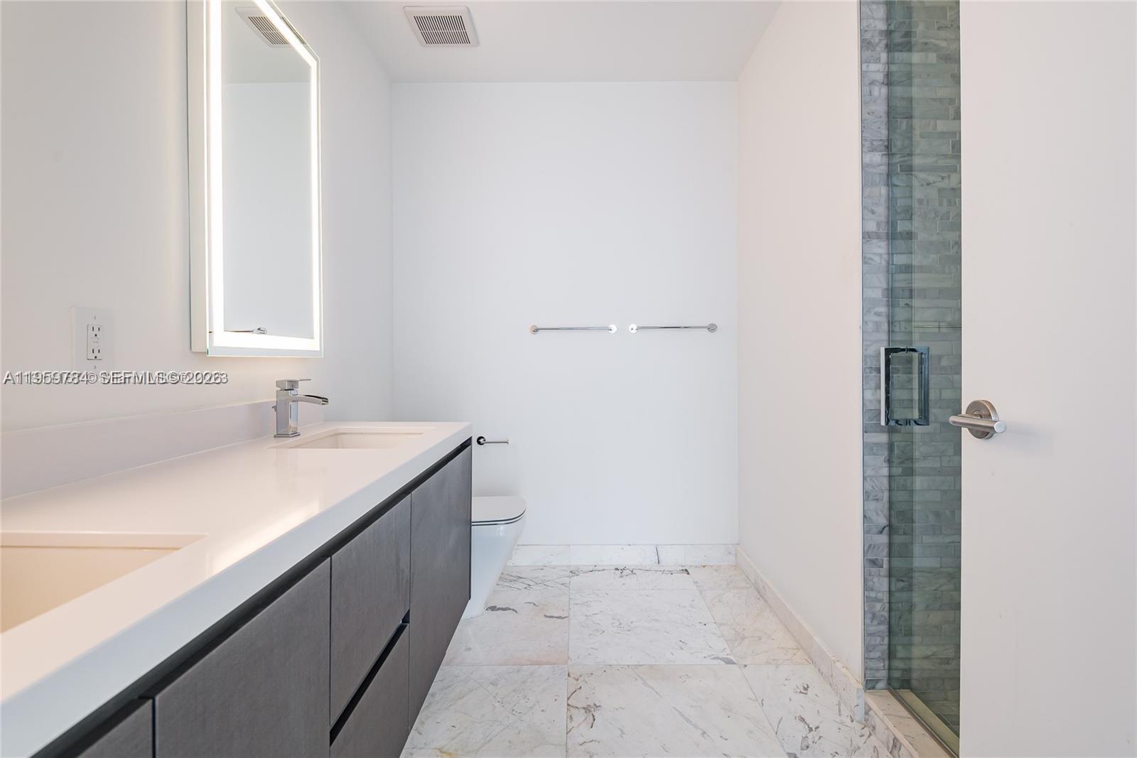 851 NE 1st Ave # 2100