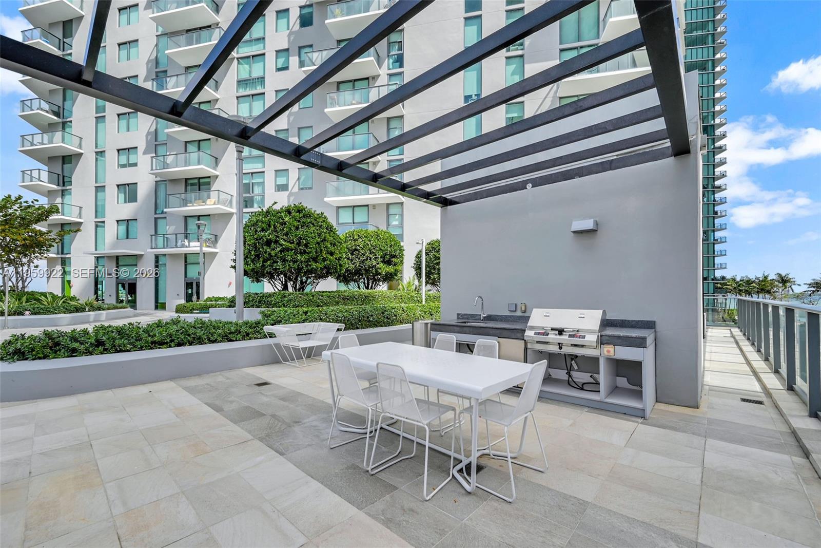 501 NE 31st St # 2308