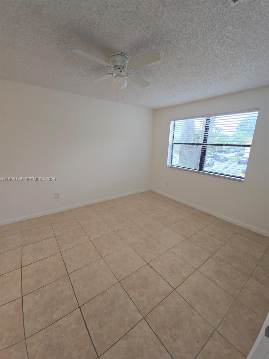 9718 Hammocks Blvd # 35 Unit: 202-35