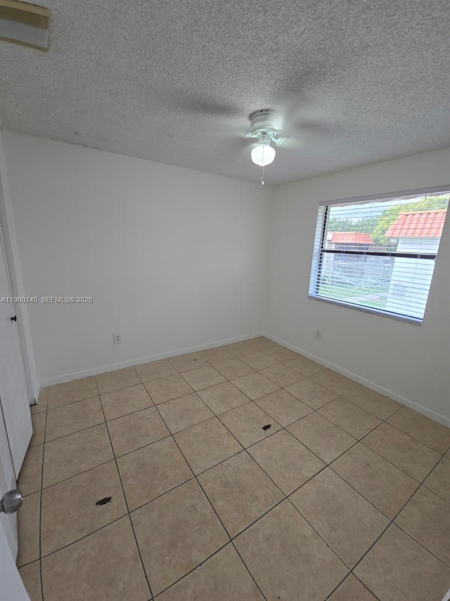 9718 Hammocks Blvd # 35 Unit: 202-35