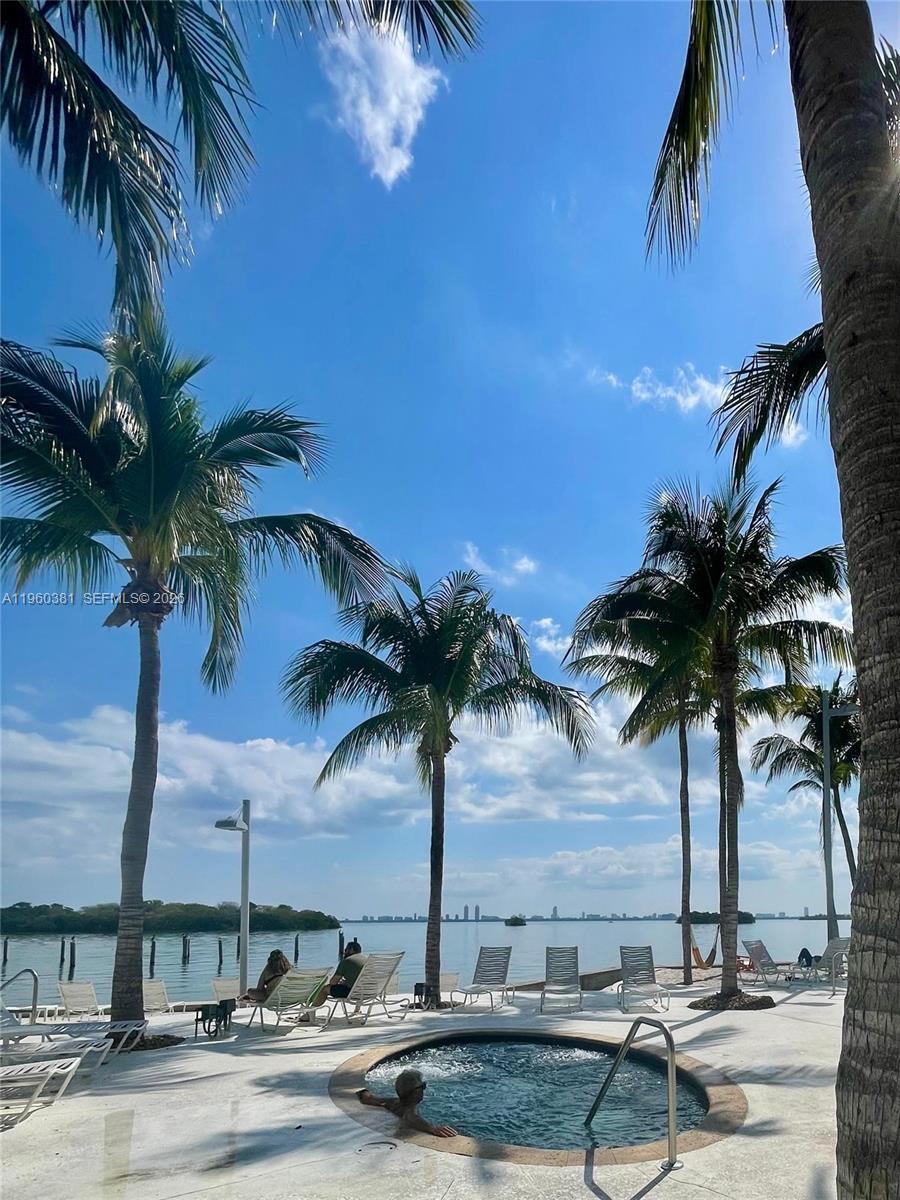 700 NE 63rd St # D203