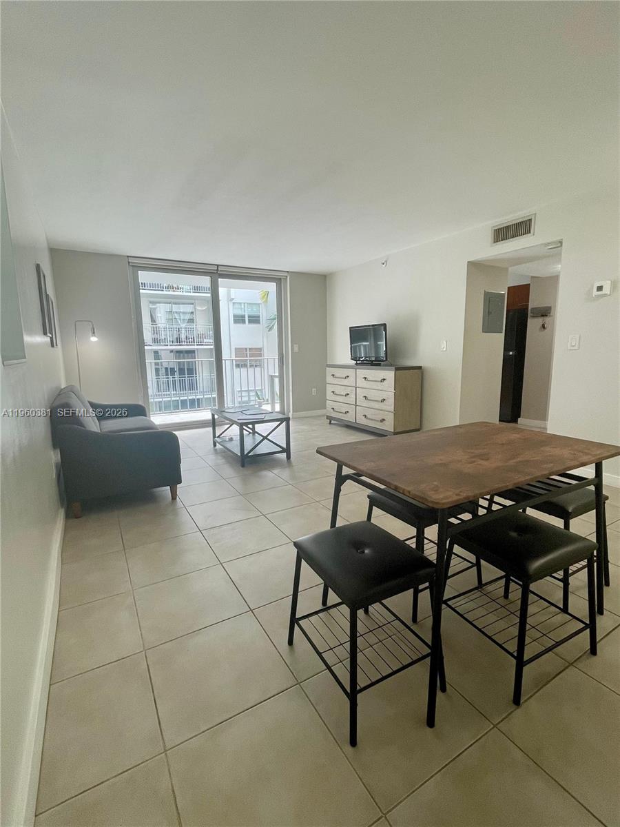 700 NE 63rd St # D203