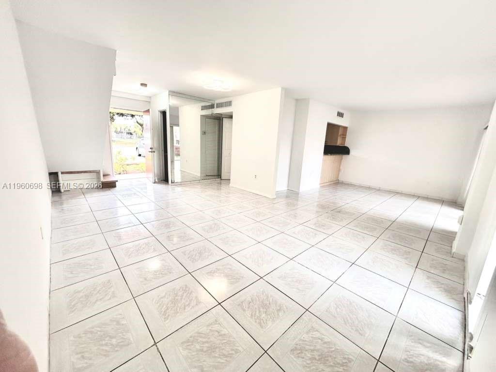 8775 Park Blvd # 112