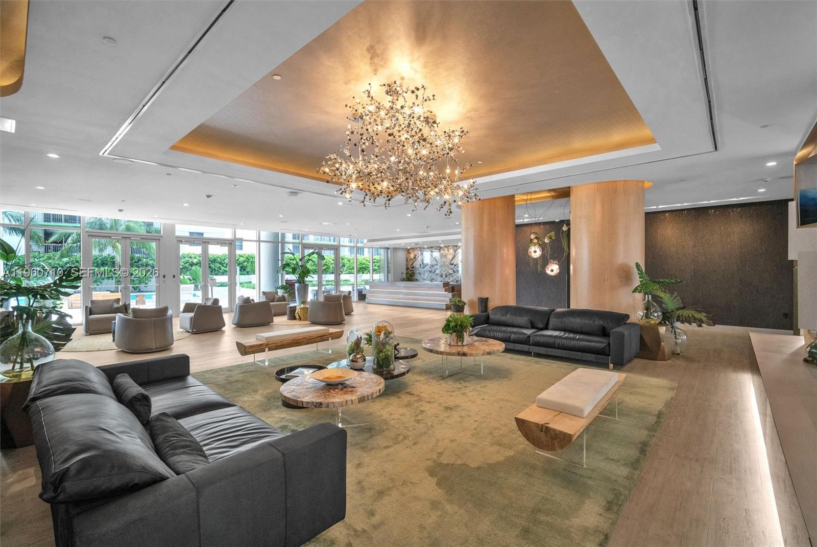 488 NE 18th St Unit: PH02