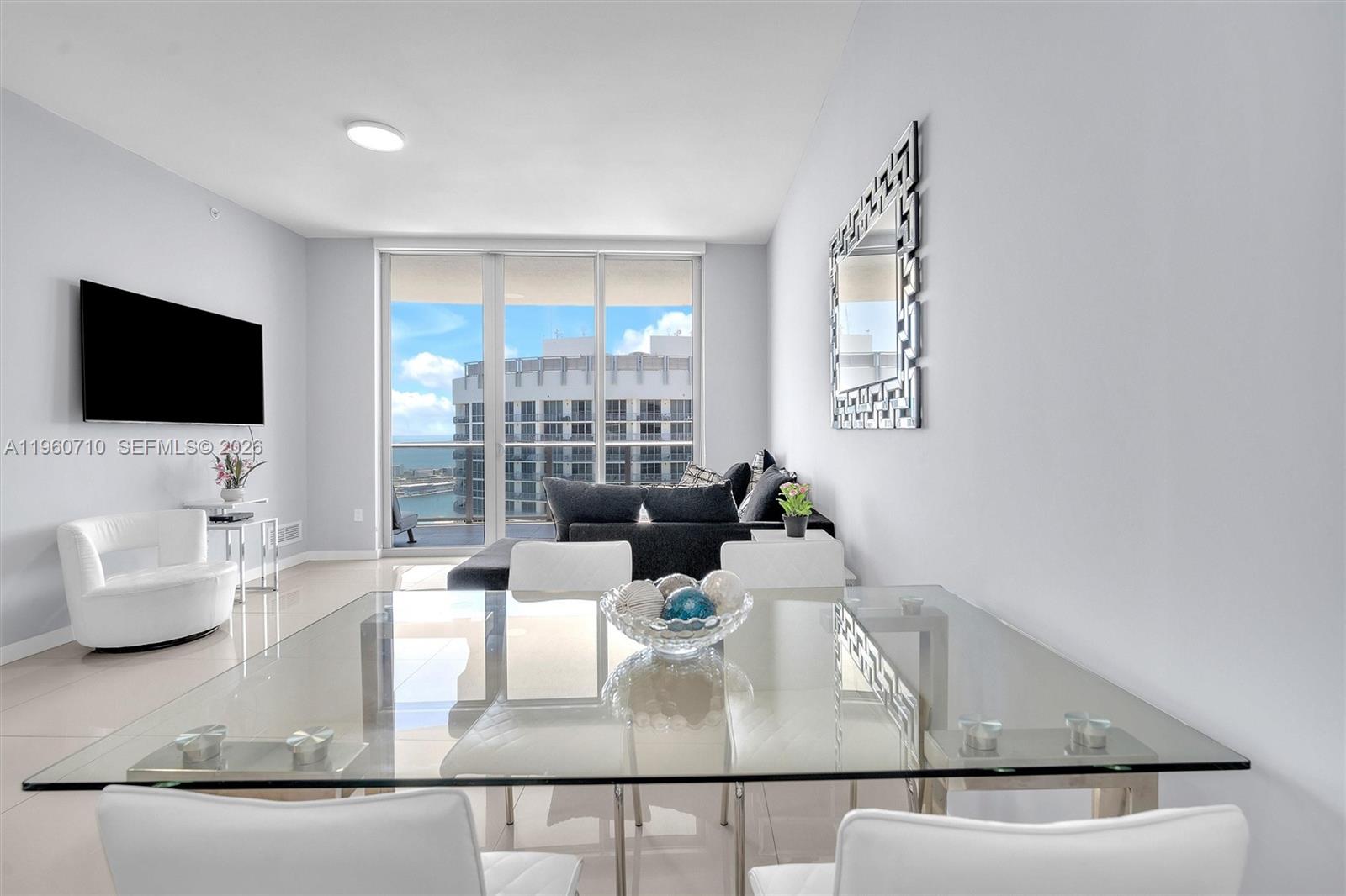 488 NE 18th St Unit: PH02