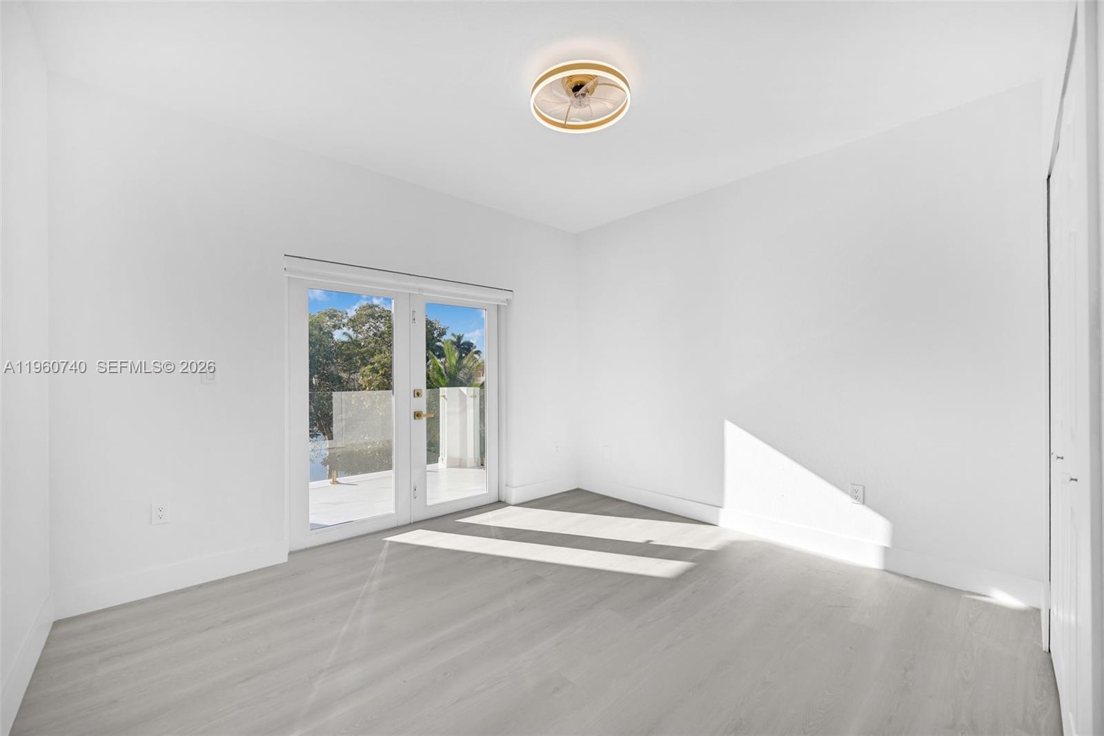 6042 SW 159 CT