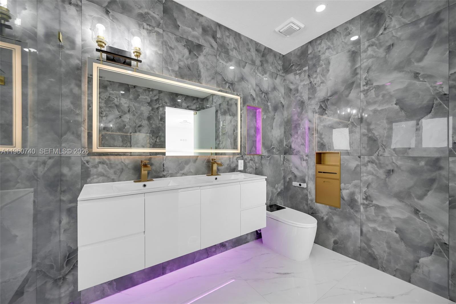 6042 SW 159 CT